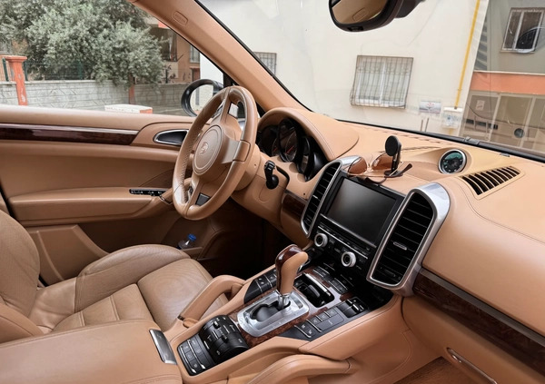 Porsche Cayenne cena 89900 przebieg: 232500, rok produkcji 2010 z Warszawa małe 436